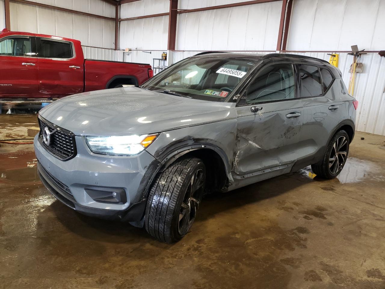 VOLVO XC40 T5 R- 2021