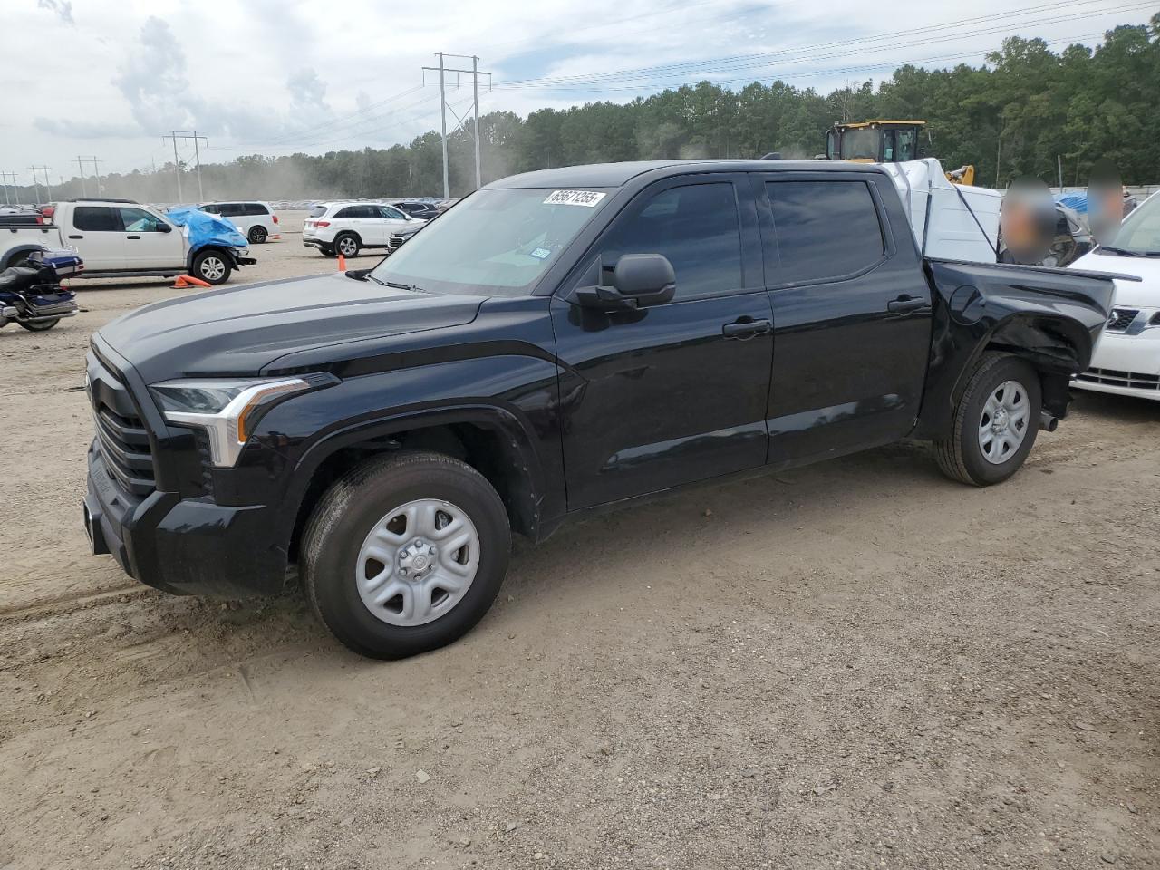 TOYOTA TUNDRA 2025