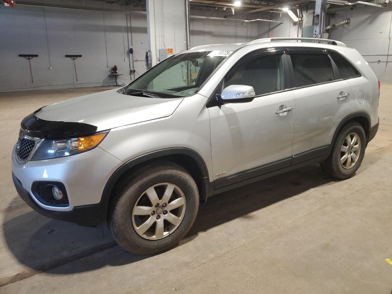 KIA SORENTO LX 2013