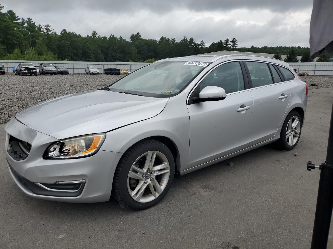 VOLVO V60 PREMIE 2015