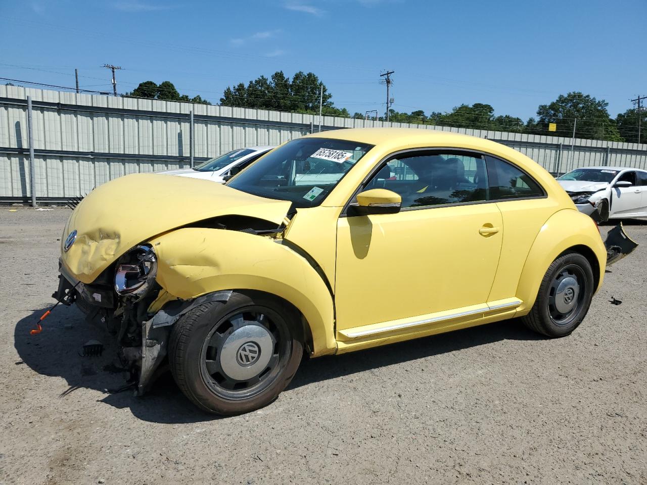 VOLKSWAGEN BEETLE 2014