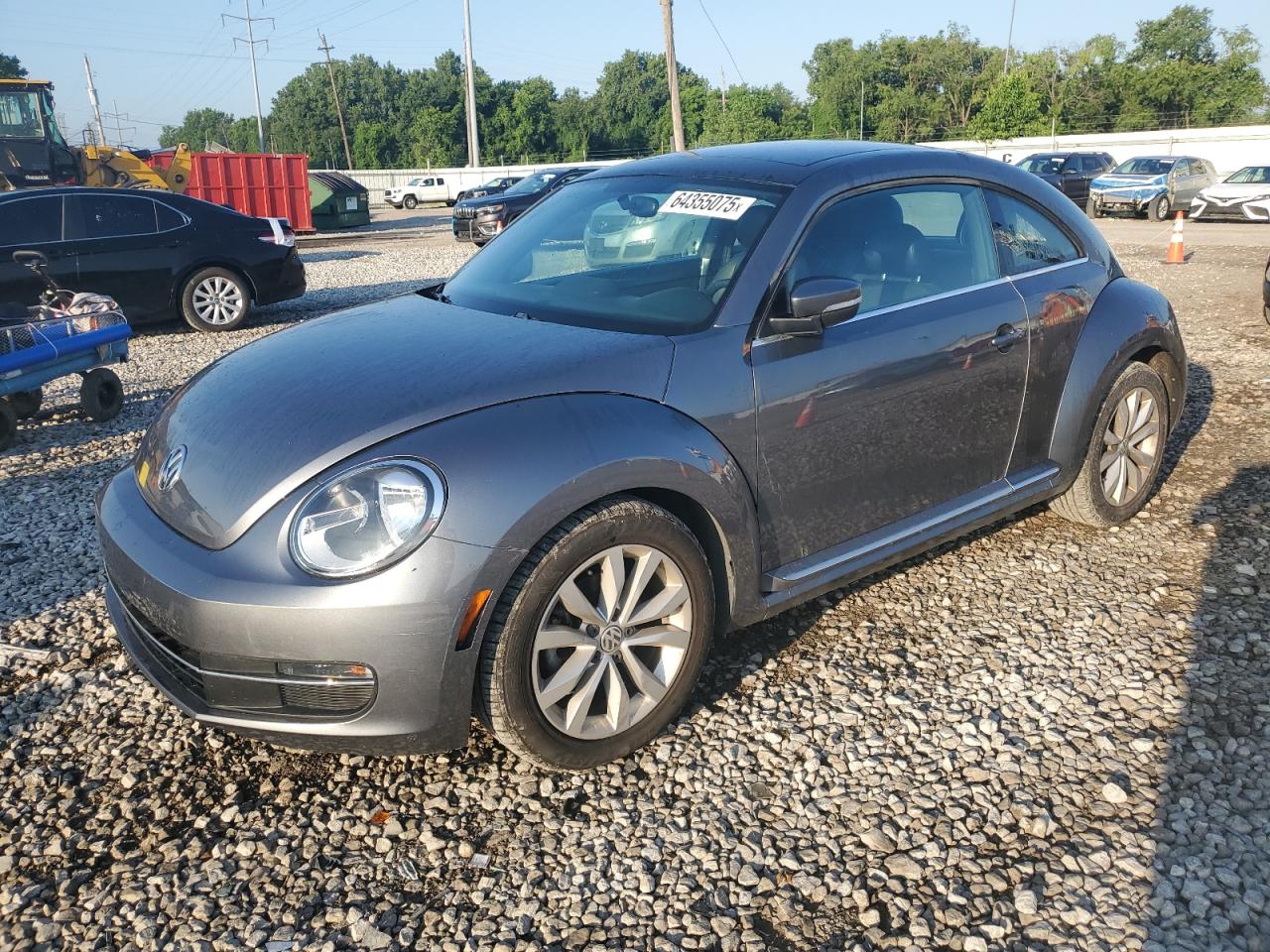 VOLKSWAGEN BEETLE 2013