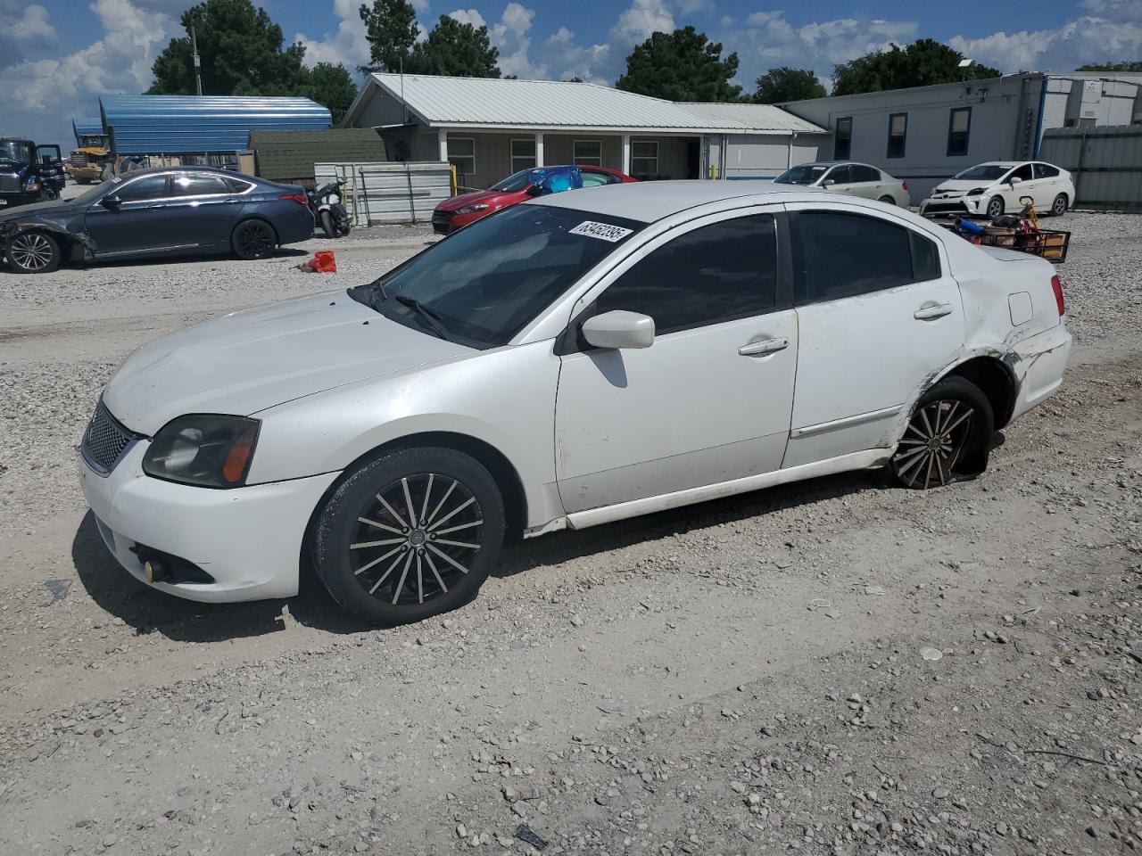 MITSUBISHI GALANT 2011