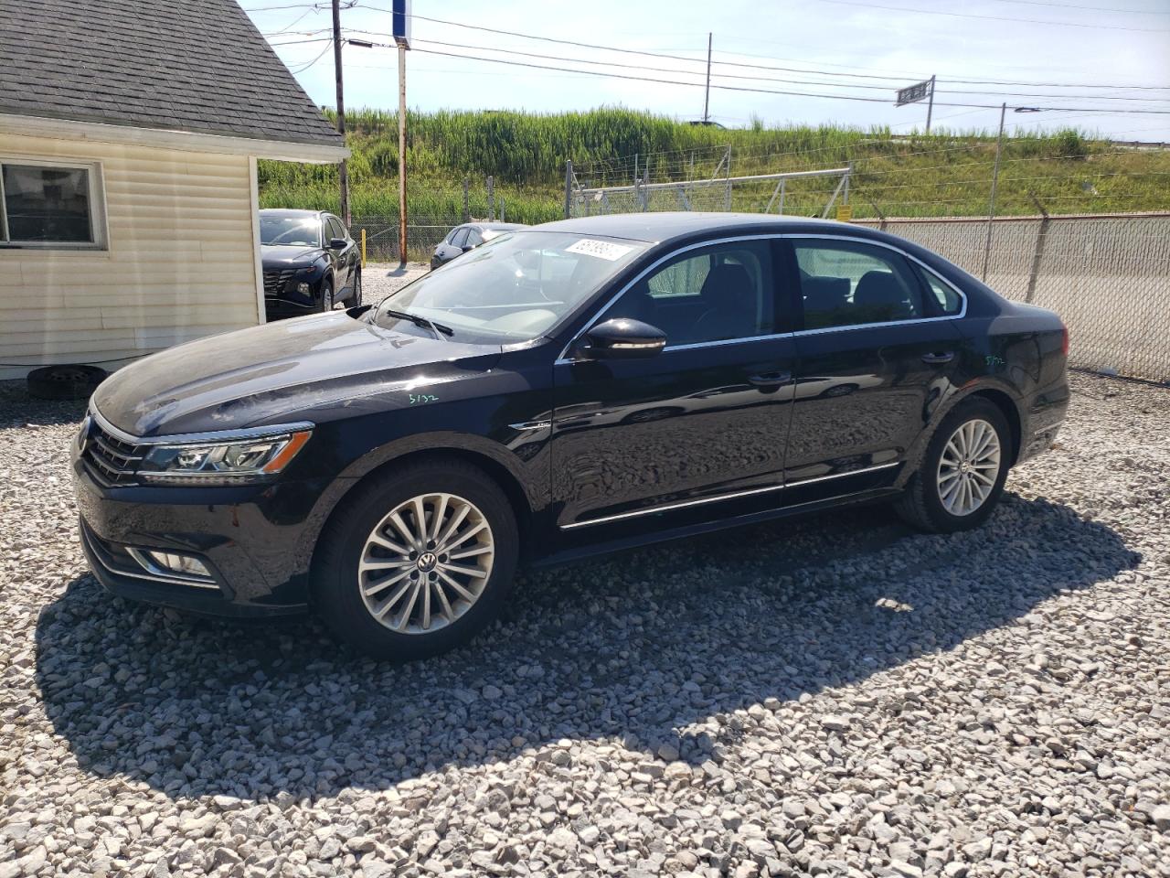 VOLKSWAGEN PASSAT SE 2016