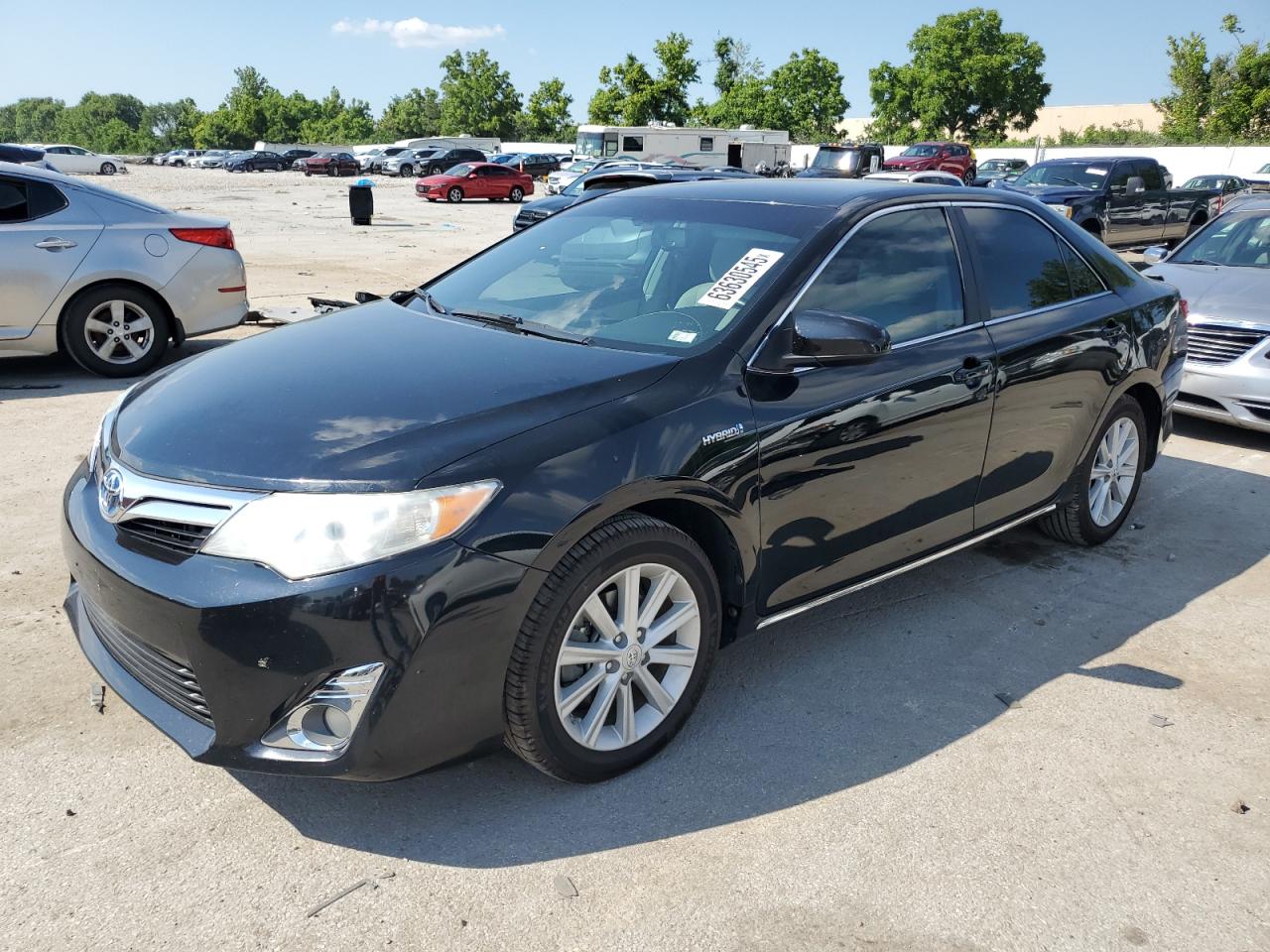 TOYOTA CAMRY HYBRID 2013
