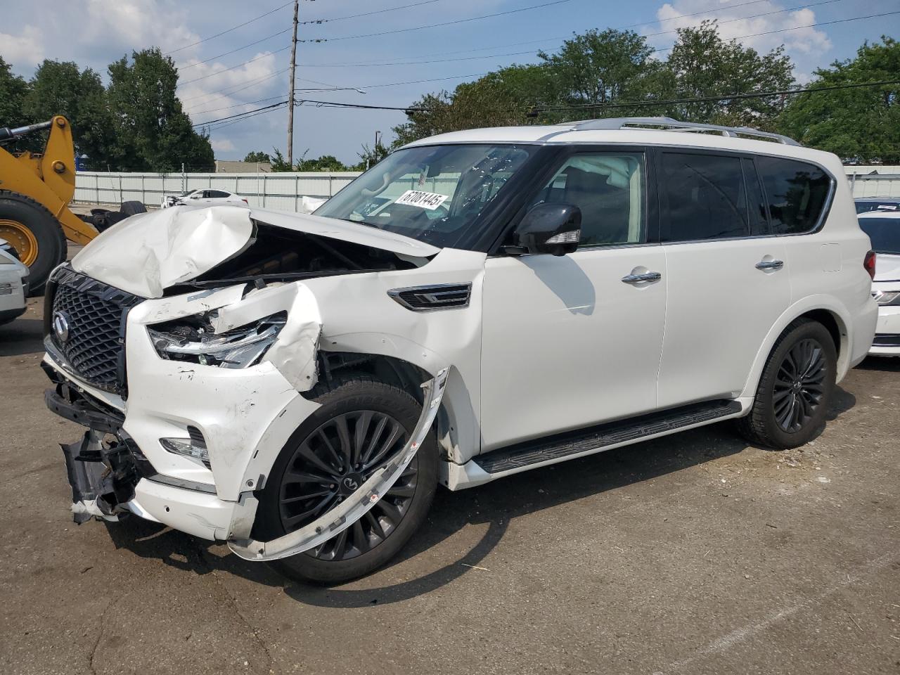INFINITI QX80 LUXE 2023