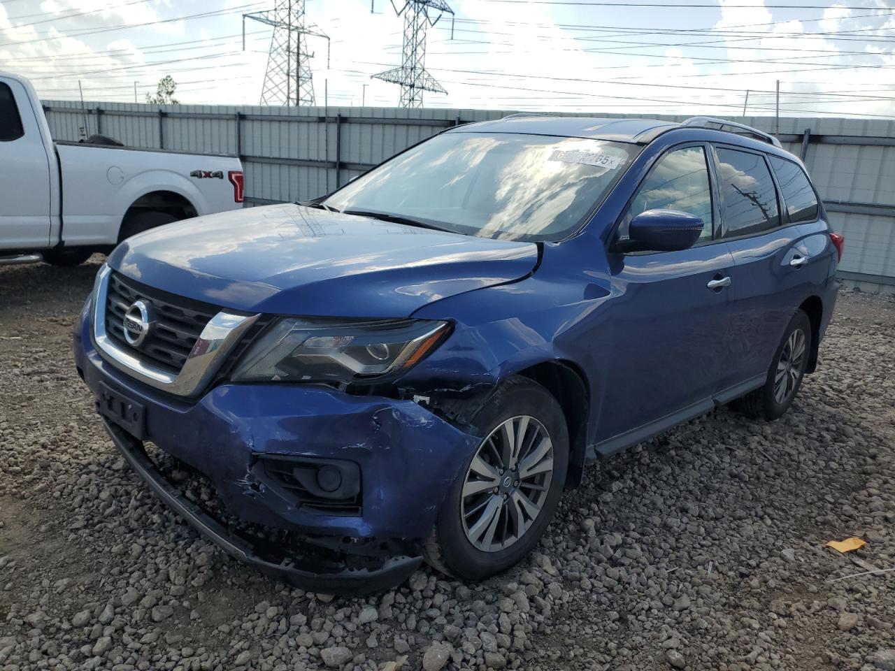 NISSAN PATHFINDER 2018