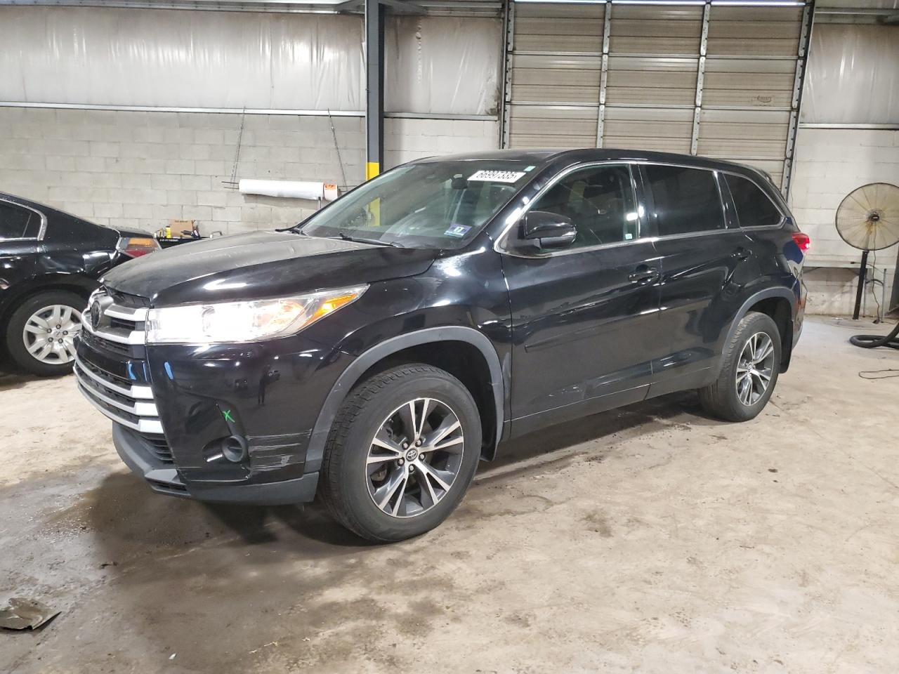 TOYOTA HIGHLANDER 2017