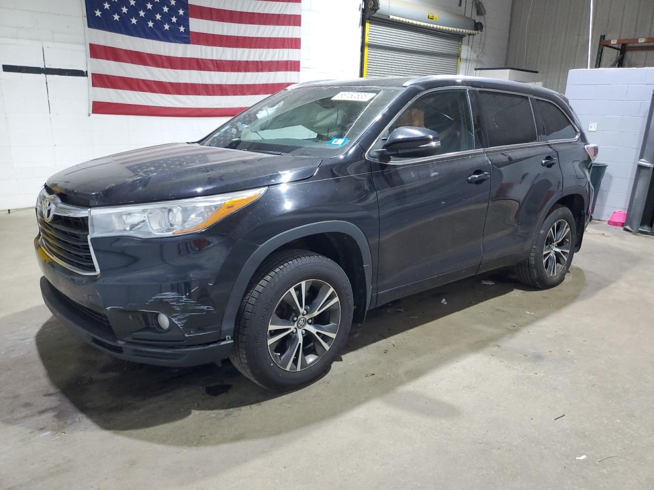 TOYOTA HIGHLANDER 2016