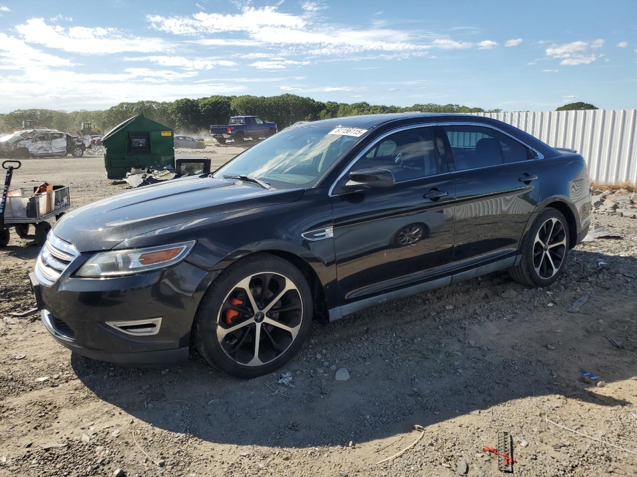 FORD TAURUS SHO 2011