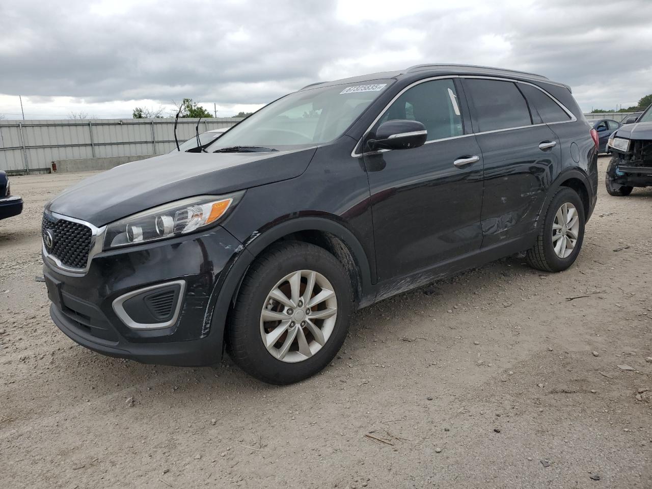 KIA SORENTO LX 2017