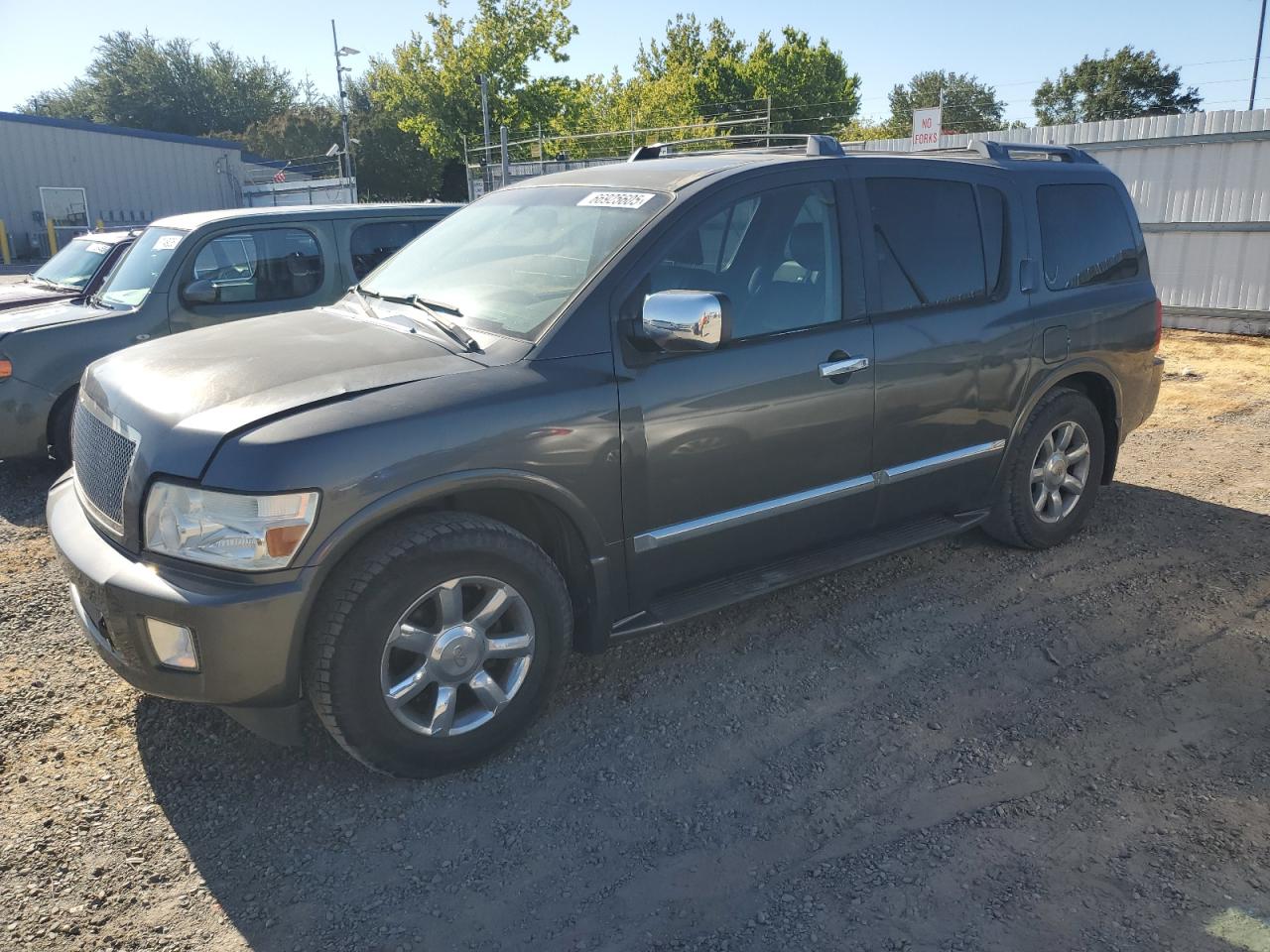 INFINITI QX56 2005