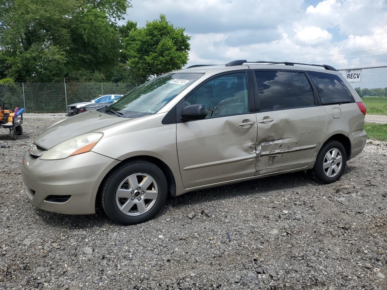 TOYOTA SIENNA CE 2008