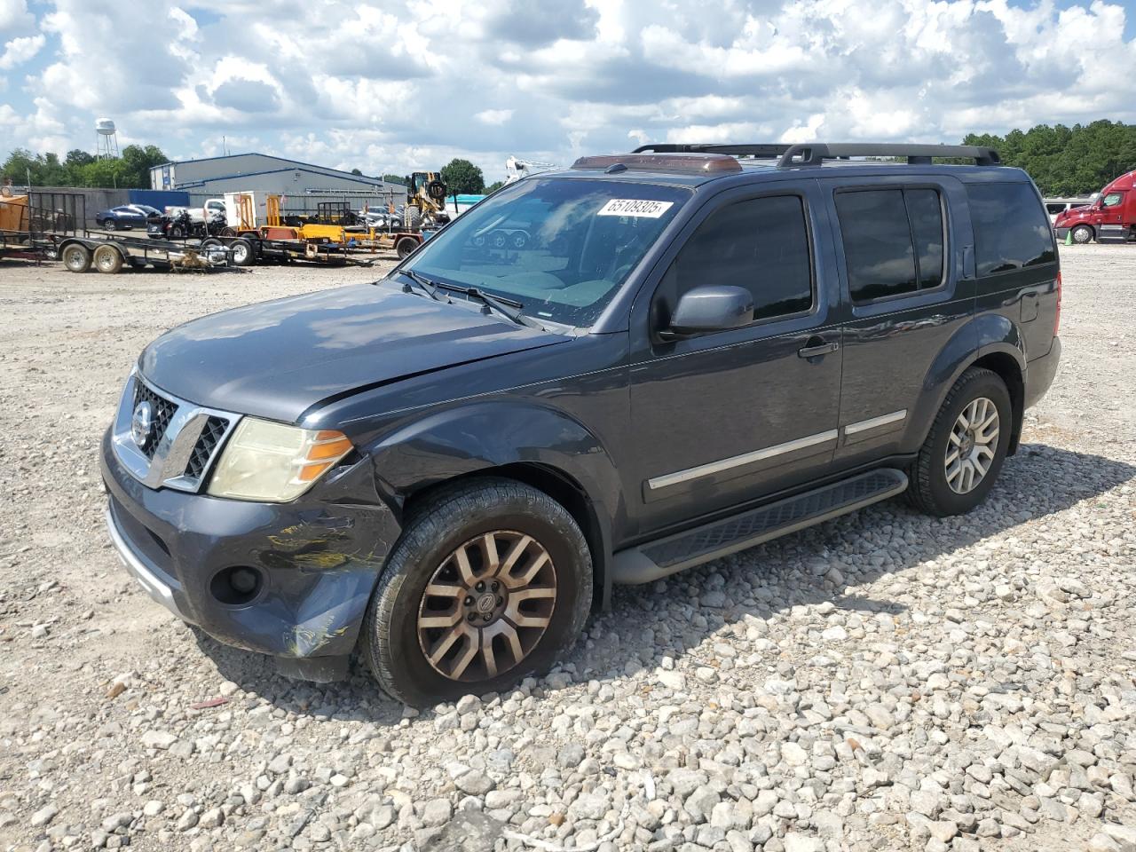 NISSAN PATHFINDER 2011
