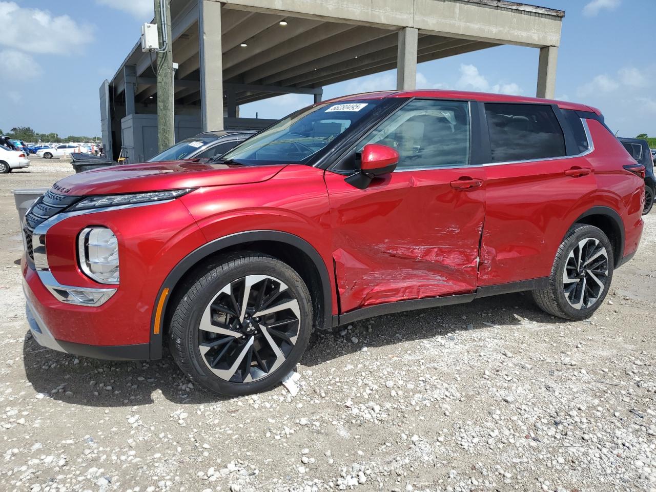 MITSUBISHI OUTLANDER 2024