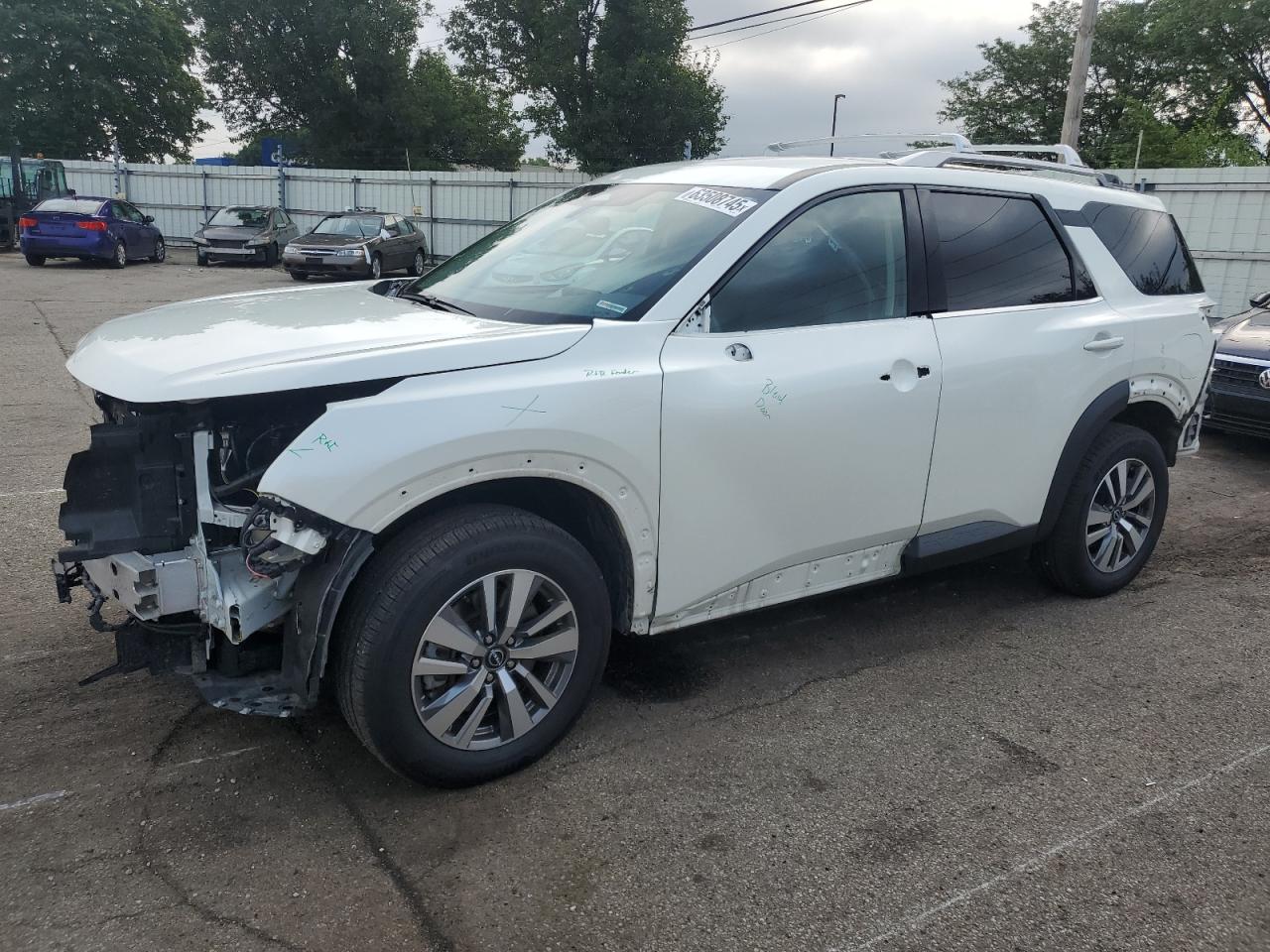 NISSAN PATHFINDER 2023
