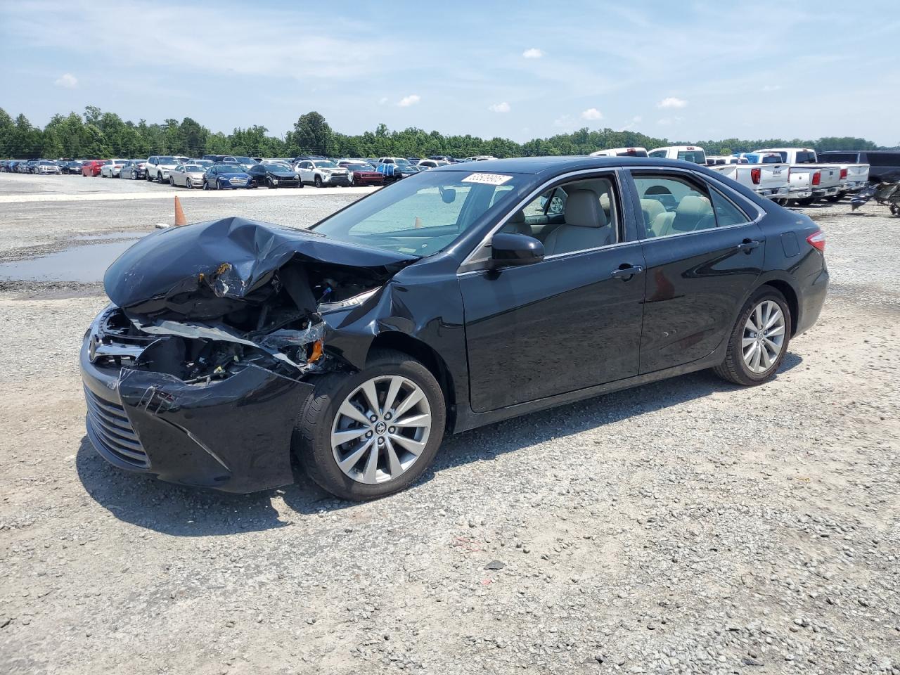 TOYOTA CAMRY LE 2015