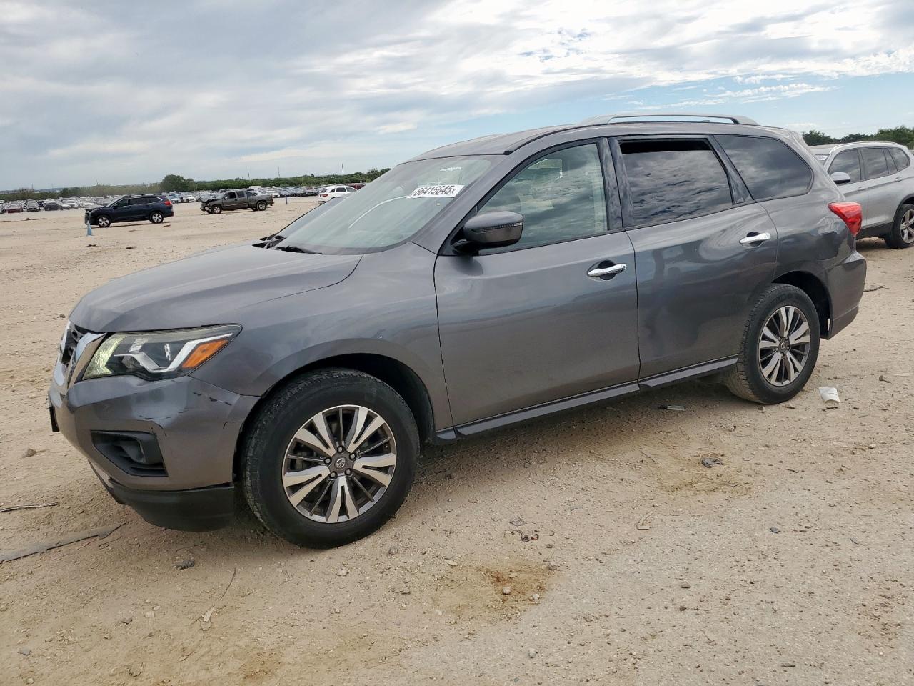 NISSAN PATHFINDER 2019