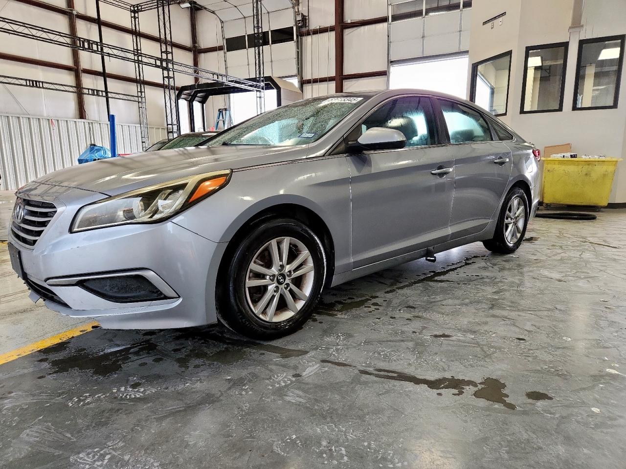 HYUNDAI SONATA SE 2016