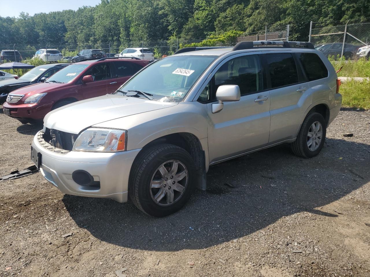 MITSUBISHI ENDEAVOR L 2011