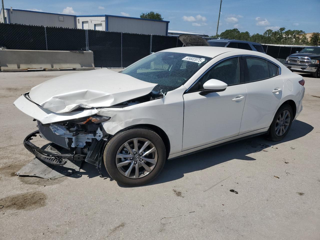 MAZDA 3 2025