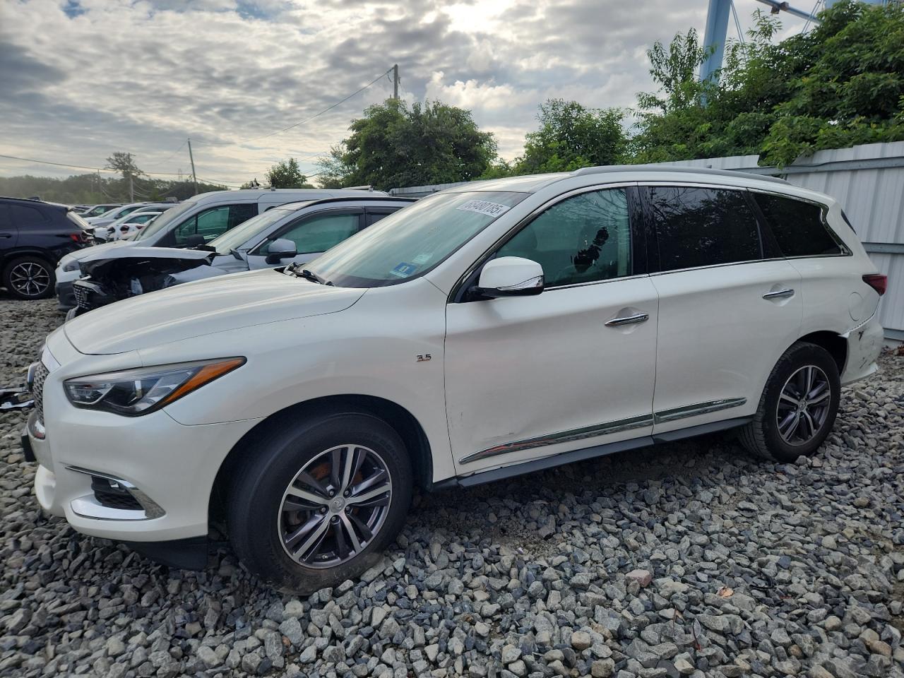 INFINITI QX60 LUXE 2019