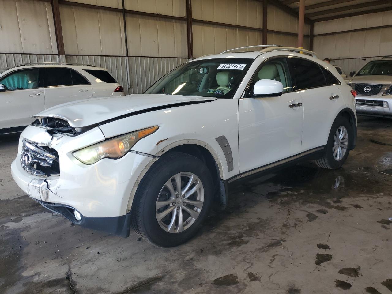 INFINITI FX35 2010