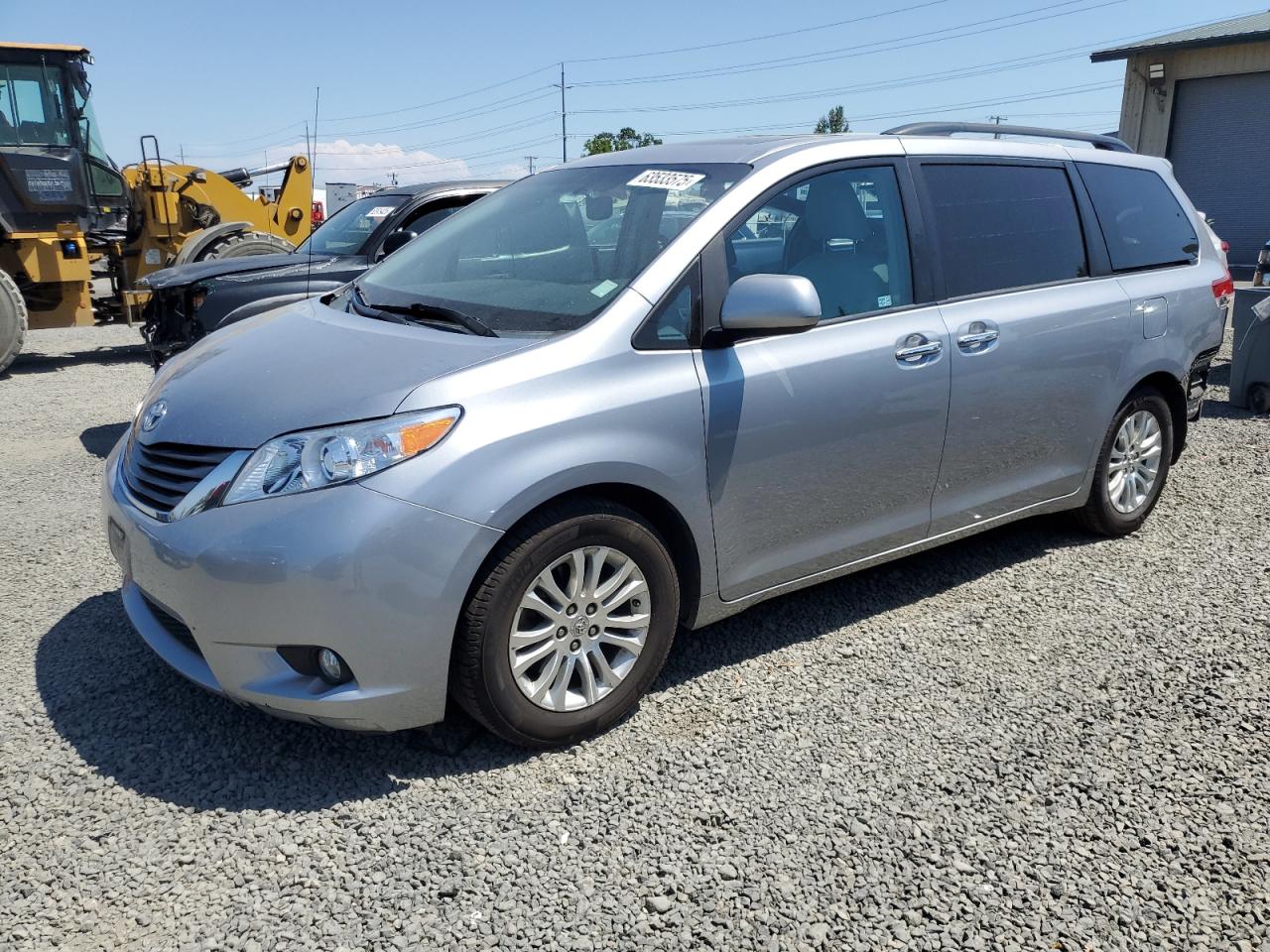 TOYOTA SIENNA XLE 2012