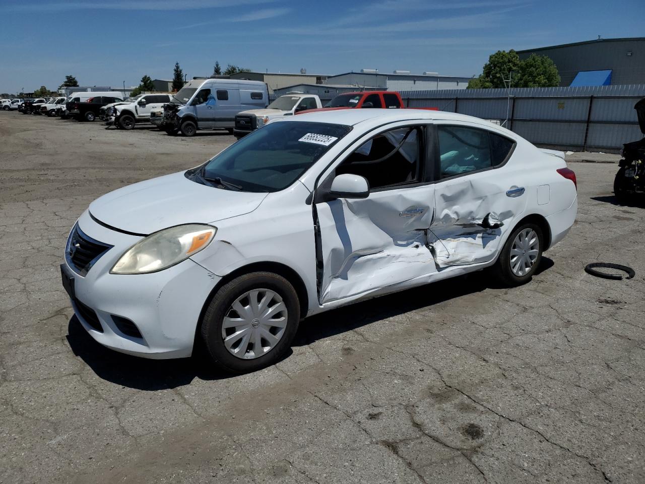 NISSAN VERSA S 2014