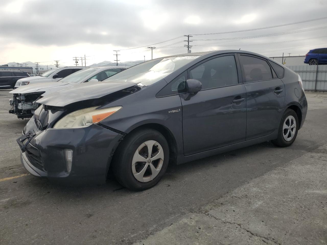 TOYOTA PRIUS 2014