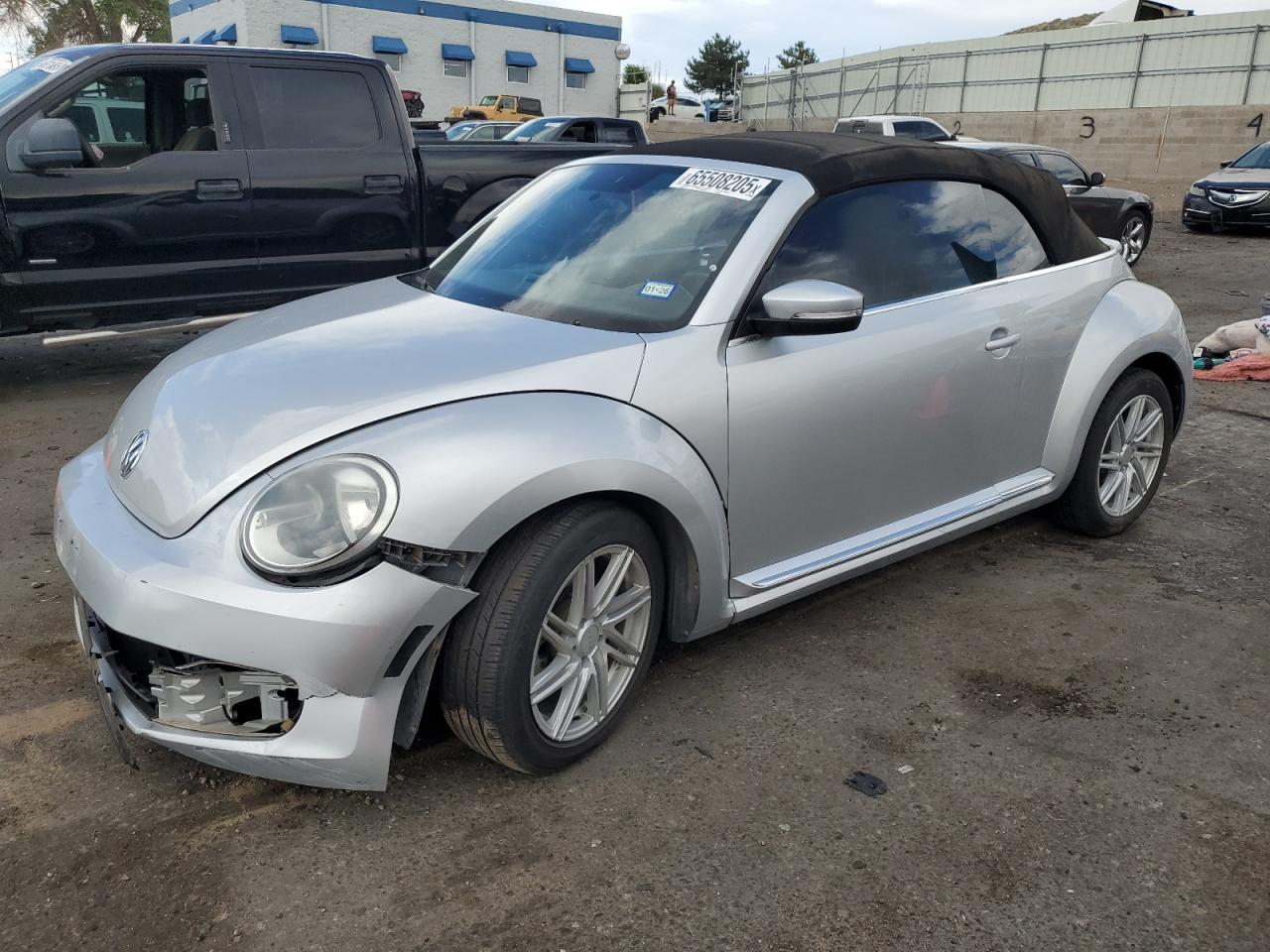 VOLKSWAGEN BEETLE 2014