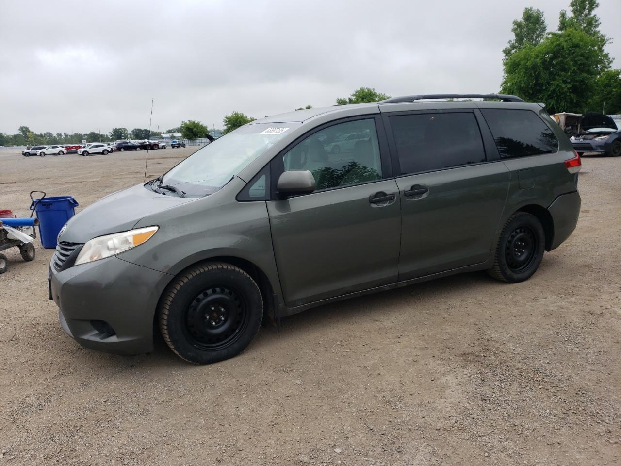 TOYOTA SIENNA 2012