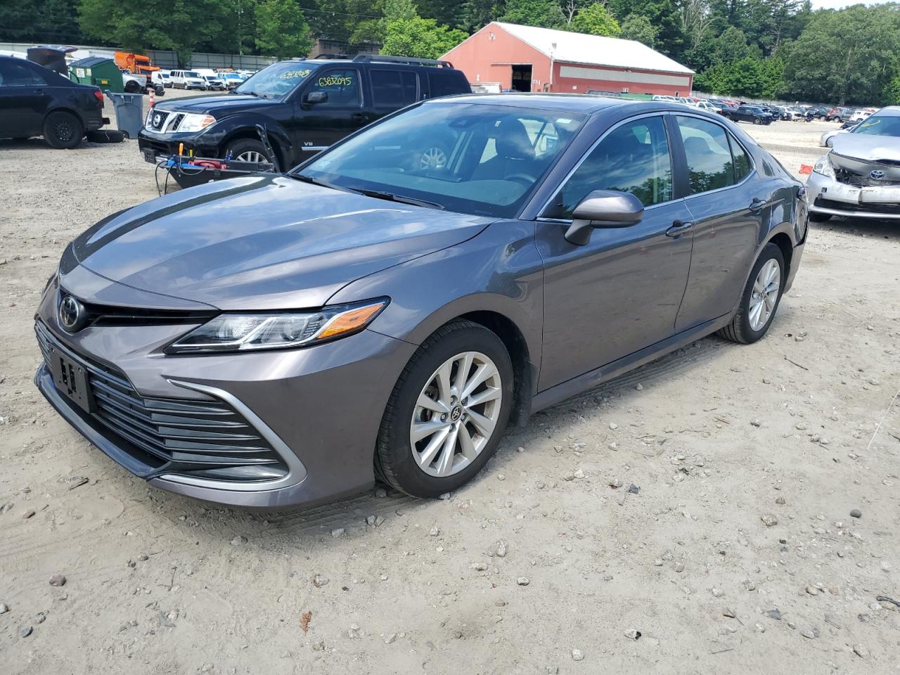 TOYOTA CAMRY LE 2024