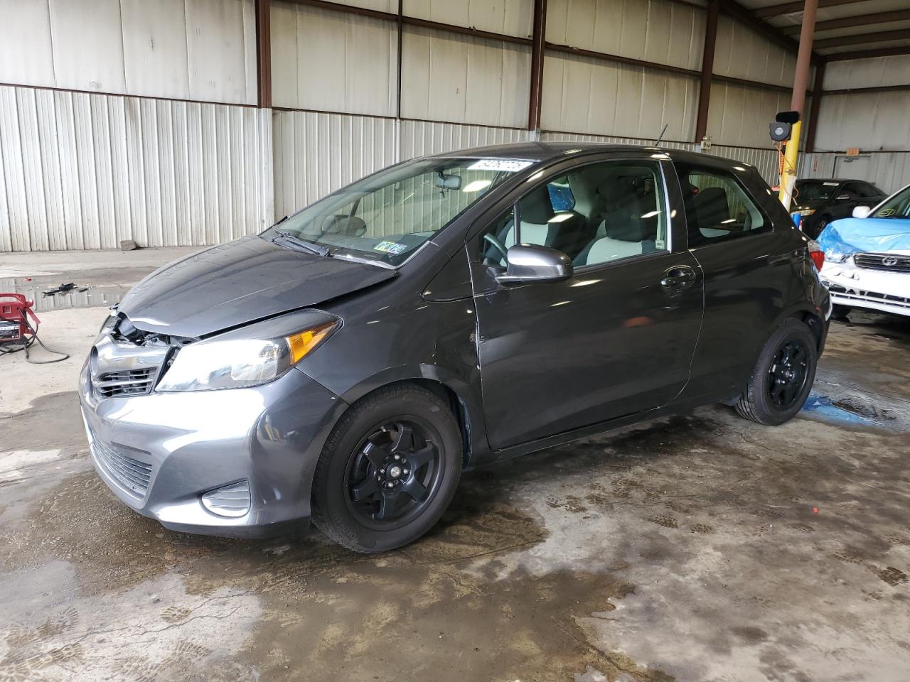 TOYOTA YARIS 2013