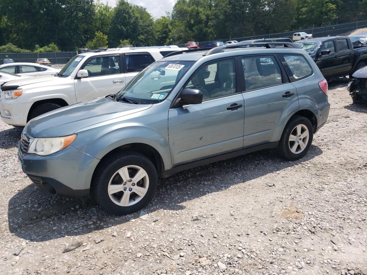 SUBARU FORESTER X 2010