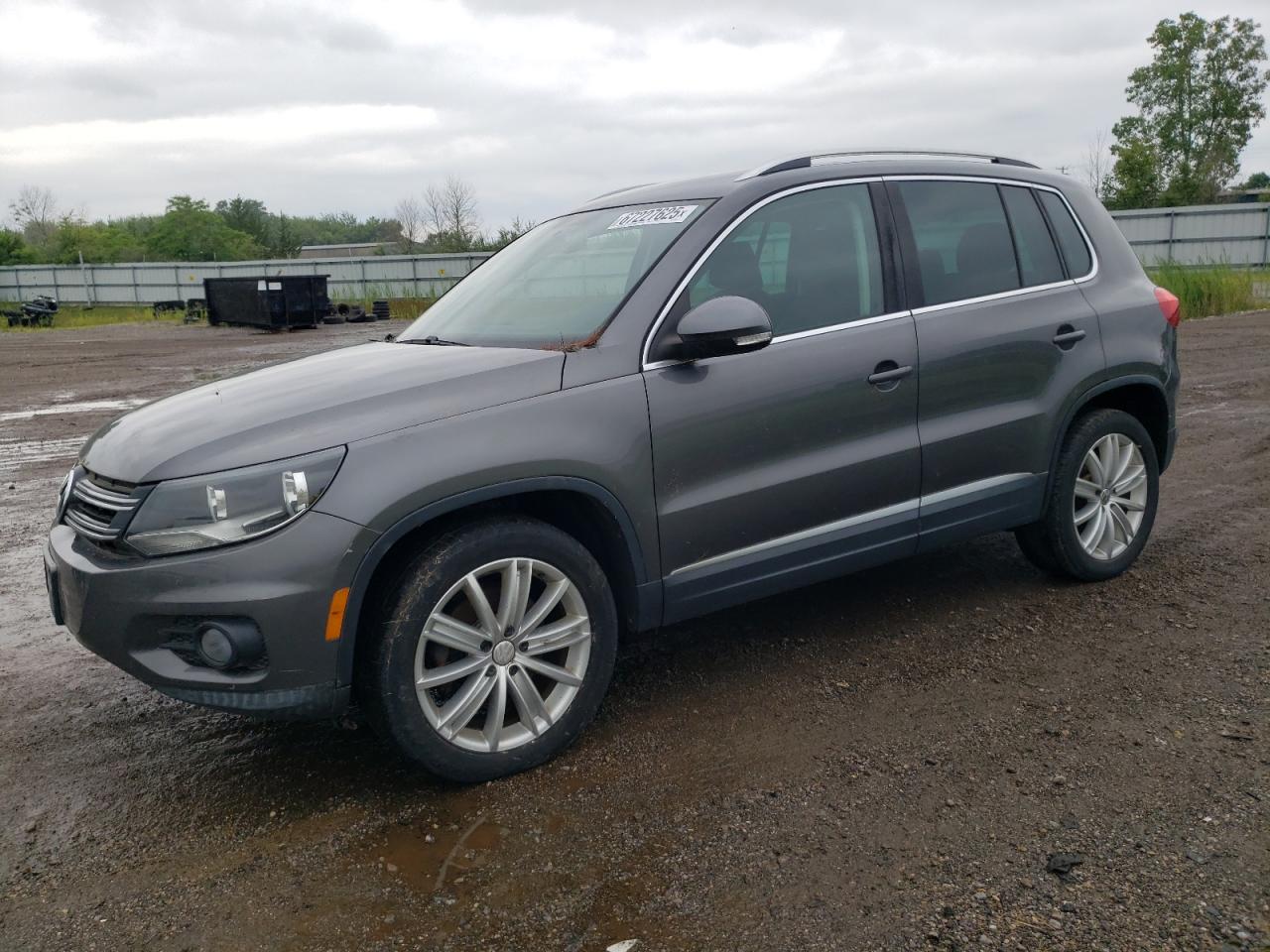 VOLKSWAGEN TIGUAN S 2013