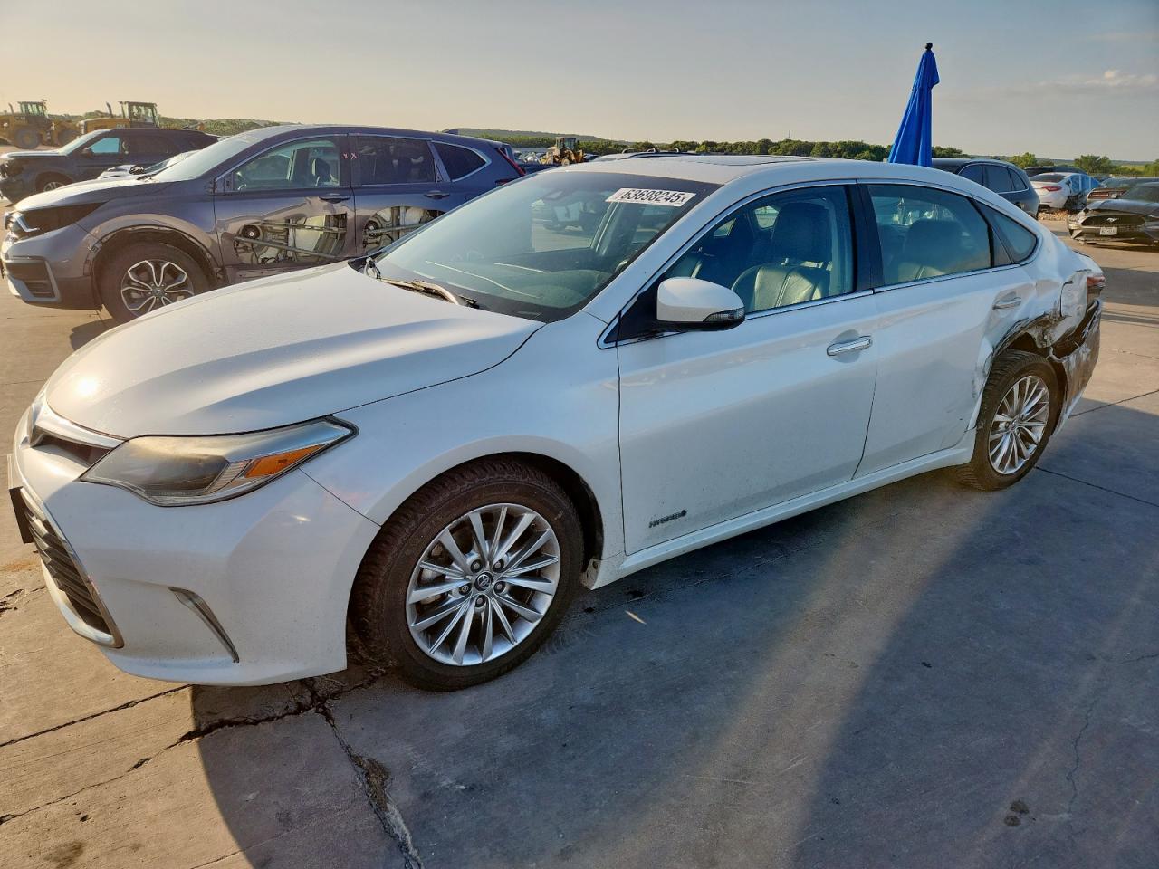 TOYOTA AVALON HYB 2016