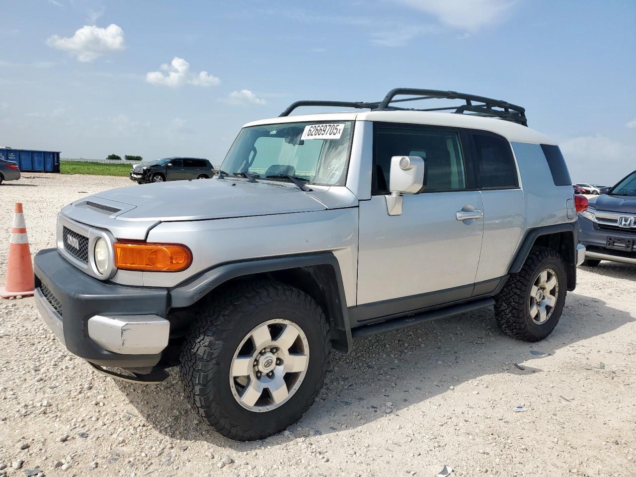 TOYOTA FJ CRUISER 2007