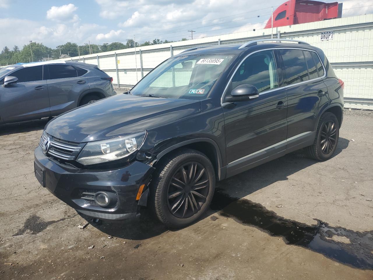 VOLKSWAGEN TIGUAN S 2012