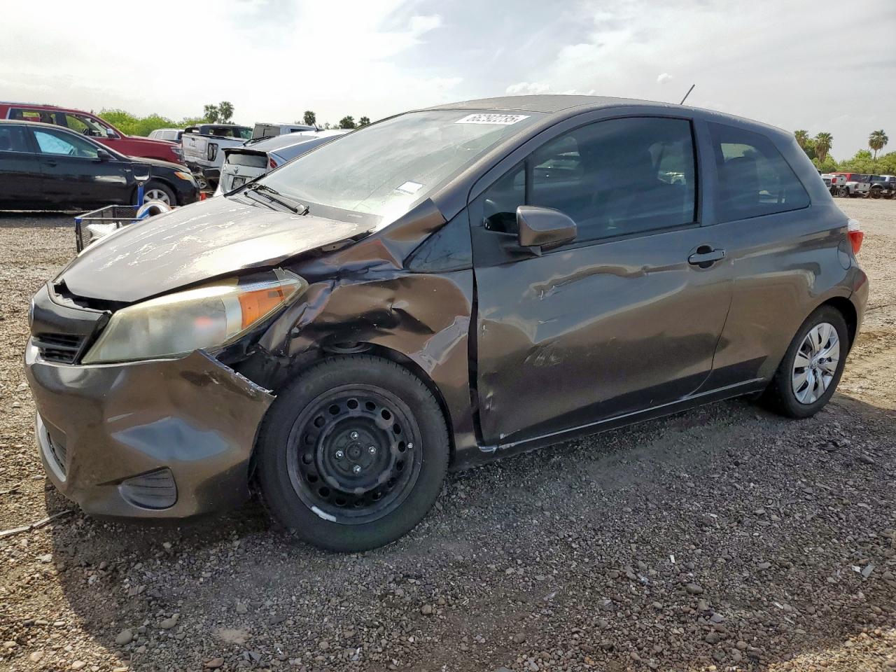 TOYOTA YARIS 2012