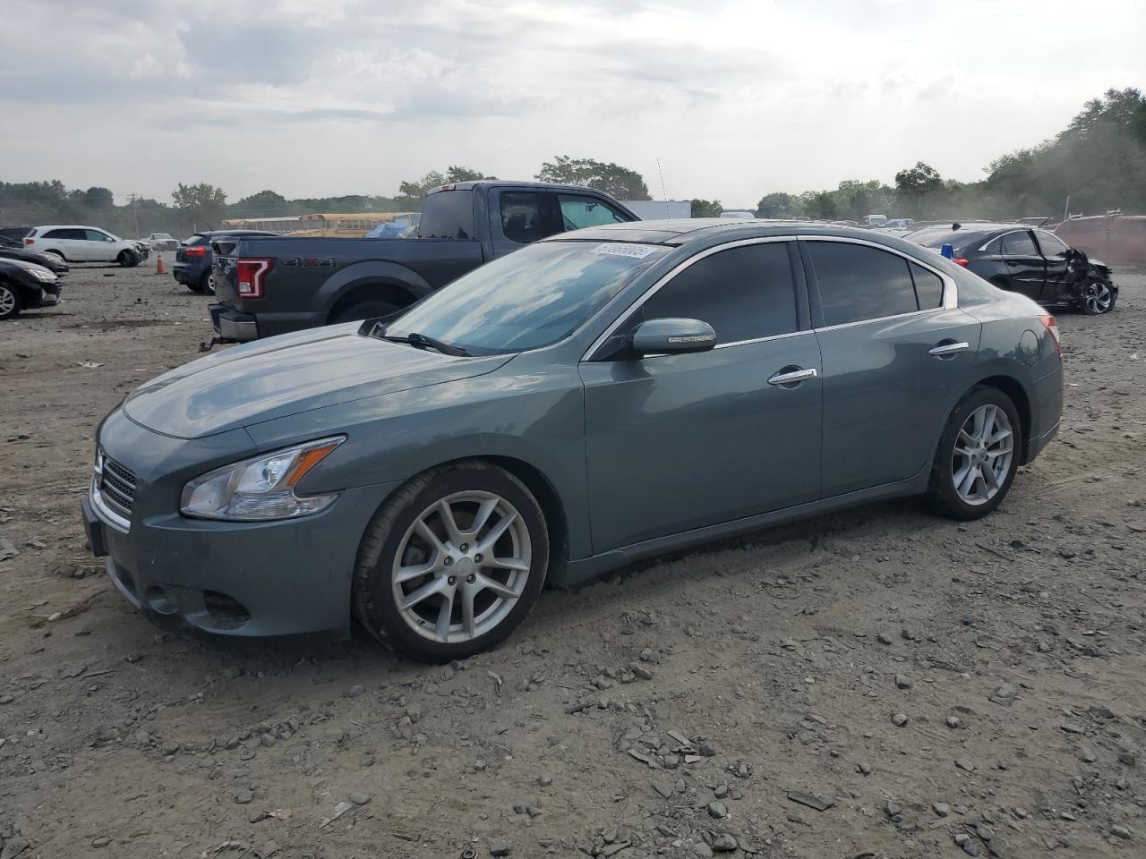 NISSAN MAXIMA S 2010