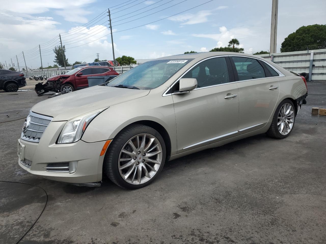 CADILLAC XTS PLATIN 2013