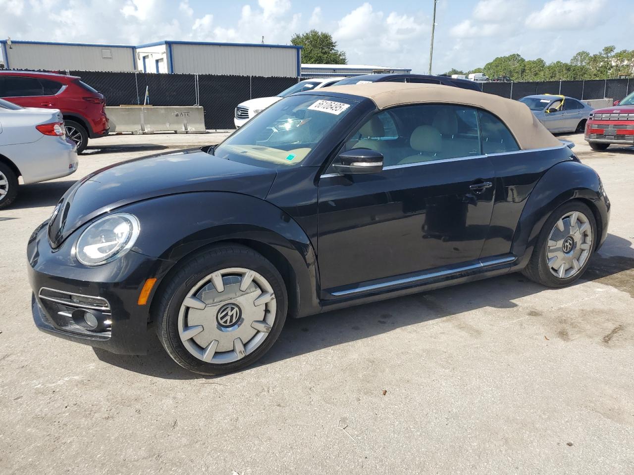 VOLKSWAGEN BEETLE S 2019
