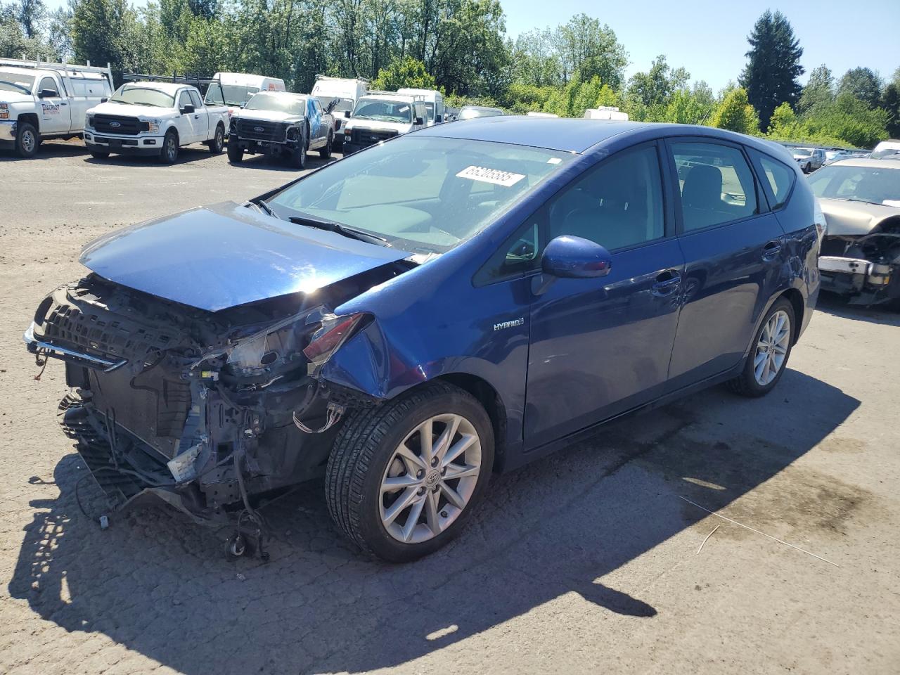 TOYOTA PRIUS V 2013