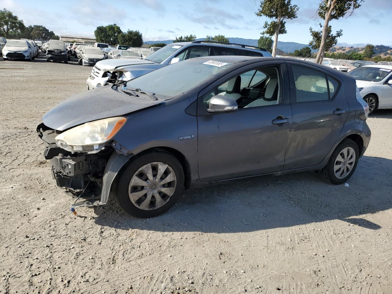 TOYOTA PRIUS C 2014