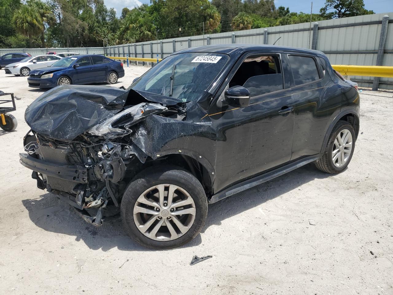 NISSAN JUKE S 2015