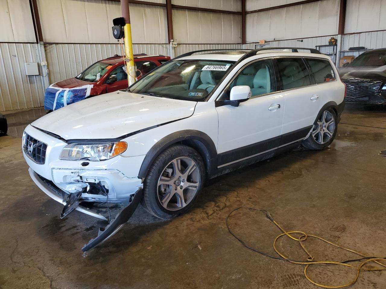 VOLVO XC70 T6 2013