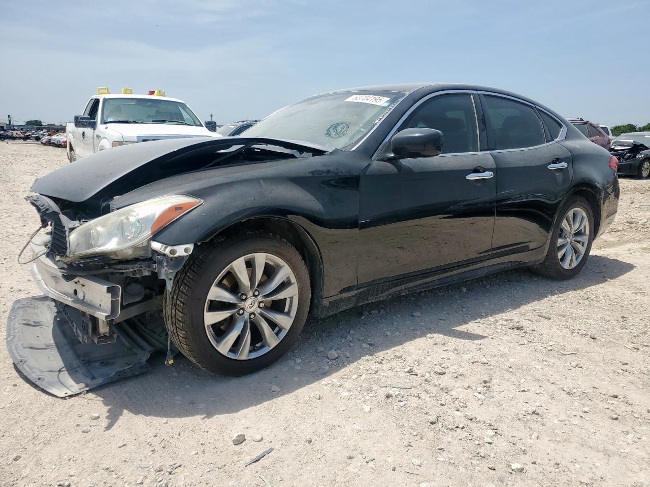 INFINITI M37 2011