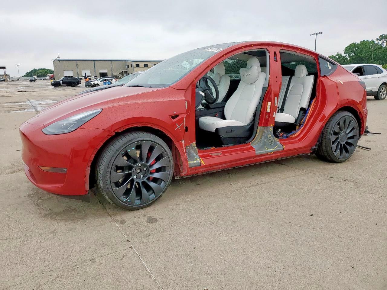TESLA MODEL Y 2023