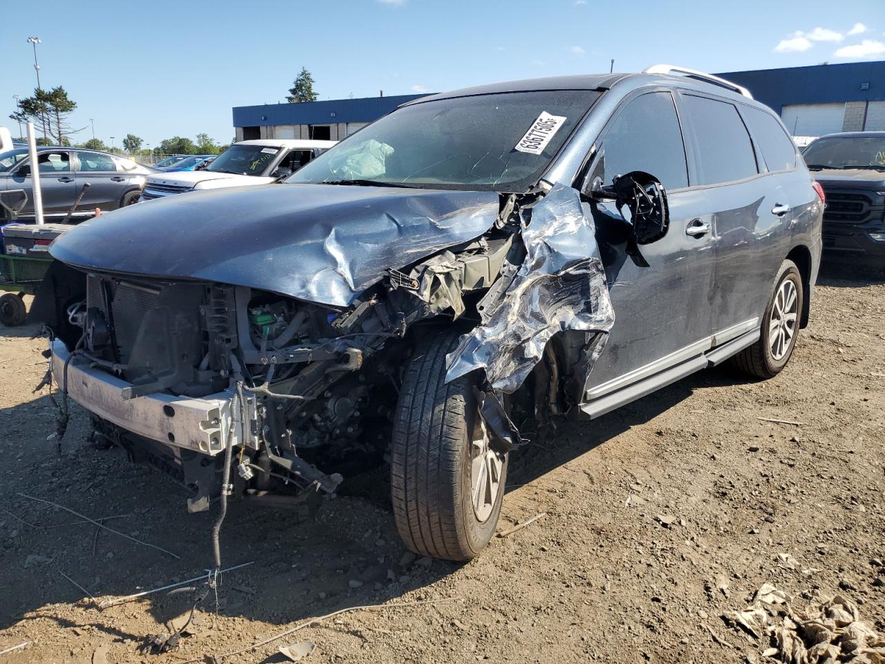 NISSAN PATHFINDER 2015